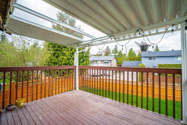 14865 95a Avenue, House detached with 5 bedrooms, 3 bathrooms and null parking in Surrey BC | Image 20