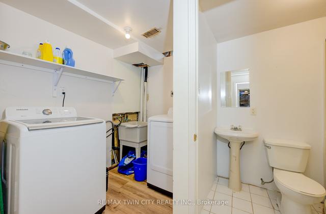 35 - 224 Rosemount Ave, Townhouse with 3 bedrooms, 4 bathrooms and 1 parking in Toronto ON | Image 6