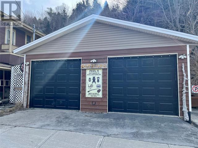18 Humber Road, House detached with 4 bedrooms, 2 bathrooms and null parking in Corner Brook NL | Image 4