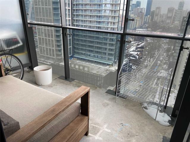 1501 - 5 St Joseph St, Condo with 1 bedrooms, 1 bathrooms and 0 parking in Toronto ON | Image 5