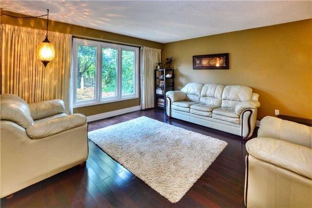 4 Montcalm Pl, House detached with 4 bedrooms, 3 bathrooms and 4 parking in Brampton ON | Image 4