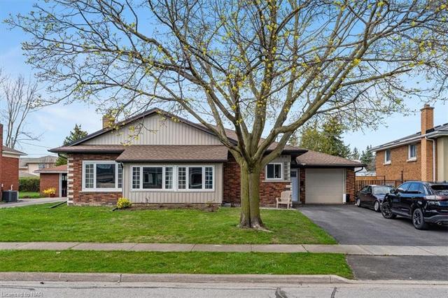 186 Price Avenue, House detached with 3 bedrooms, 1 bathrooms and 5 parking in Welland ON | Image 1