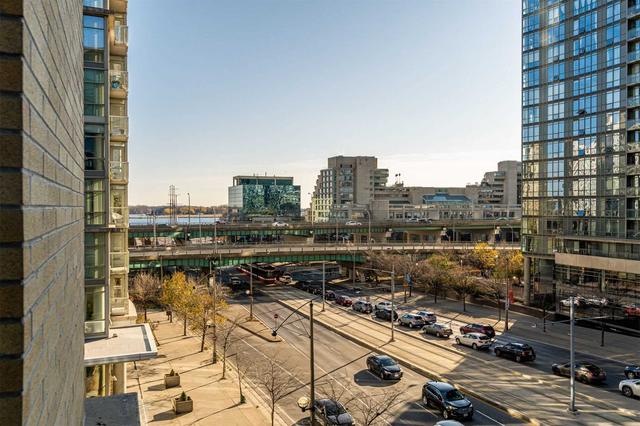 305 - 9 Spadina Ave, Condo with 1 bedrooms, 1 bathrooms and 1 parking in Toronto ON | Image 9