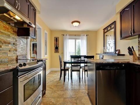 03 - 123 Millstone Dr, Townhouse with 3 bedrooms, 3 bathrooms and 1 parking in Brampton ON | Image 3