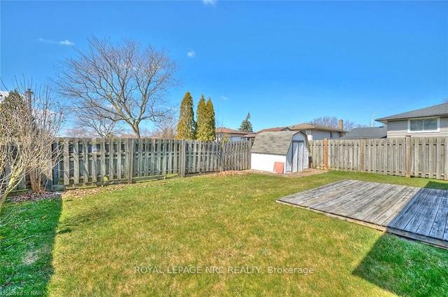 8182 Lynhurst Dr, House detached with 3 bedrooms, 2 bathrooms and 3 parking in Niagara Falls ON | Image 35