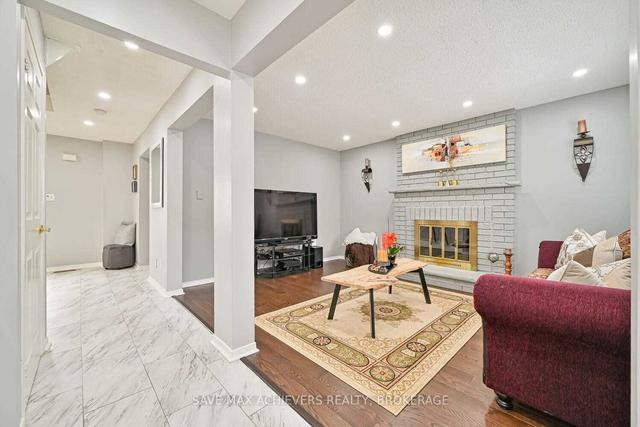 24 Burt Dr, House detached with 3 bedrooms, 3 bathrooms and 6 parking in Brampton ON | Image 15