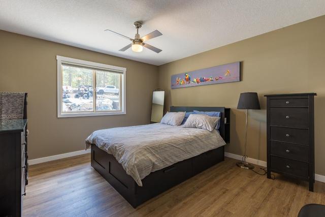 185 Peregrine Court, House detached with 2 bedrooms, 2 bathrooms and 3 parking in Okanagan Similkameen A BC | Image 30
