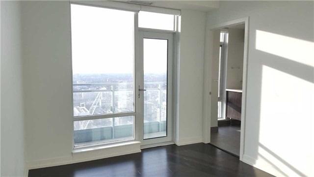 4002 - 21 Widmer St, Condo with 2 bedrooms, 2 bathrooms and 1 parking in Toronto ON | Image 9