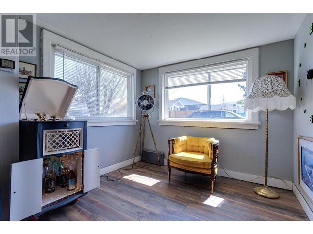 878 Cadder Avenue, House detached with 3 bedrooms, 1 bathrooms and 5 parking in Kelowna BC | Image 11