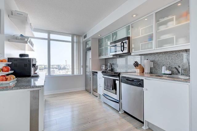 3910 - 25 Telegram Mews, Condo with 2 bedrooms, 2 bathrooms and 1 parking in Toronto ON | Image 19