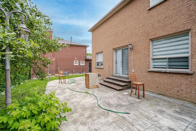 42 Braemore Rd, House detached with 3 bedrooms, 4 bathrooms and 6 parking in Brampton ON | Image 19