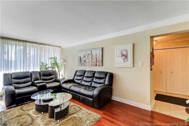 307 - 1801 O'connor Dr, Condo with 4 bedrooms, 2 bathrooms and 1 parking in Toronto ON | Image 5