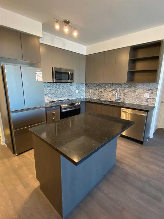 1801 - 4699 Glen Erin Dr, Condo with 2 bedrooms, 2 bathrooms and 1 parking in Mississauga ON | Image 1
