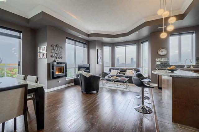ph2 - 483 Faith Dr, Condo with 2 bedrooms, 2 bathrooms and 2 parking in Mississauga ON | Image 1