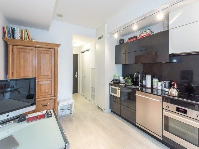1410 - 125 Peter St, Condo with 1 bedrooms, 1 bathrooms and 0 parking in Toronto ON | Image 15