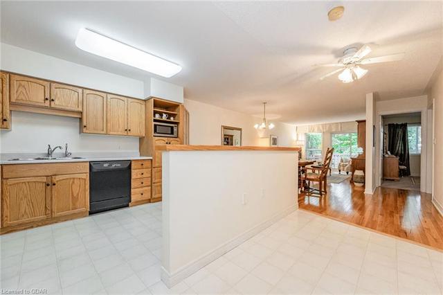 14 Beechlawn Boulevard, House attached with 2 bedrooms, 2 bathrooms and 2 parking in Guelph ON | Image 1