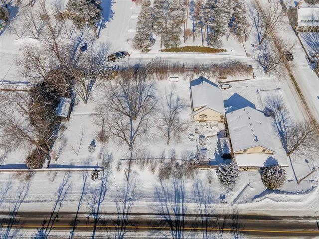 4092 Sideroad 25 S, House detached with 4 bedrooms, 2 bathrooms and 6 parking in Puslinch ON | Image 32