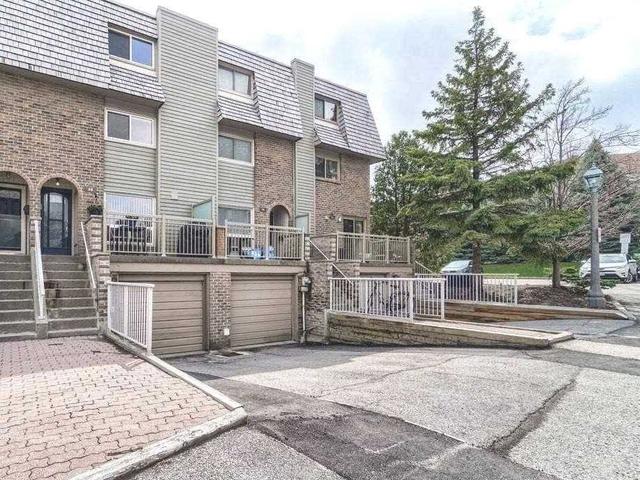68 Dutch Myrtle Way, Townhouse with 3 bedrooms, 4 bathrooms and 2 parking in Toronto ON | Image 1