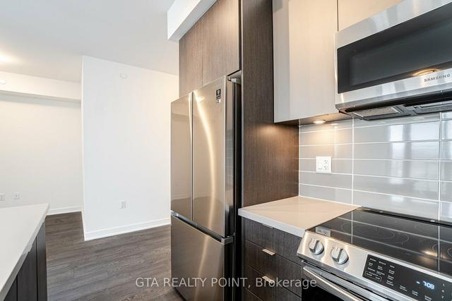 2101 - 4655 Metcalfe Ave, Townhouse with 2 bedrooms, 2 bathrooms and 1 parking in Mississauga ON | Image 2