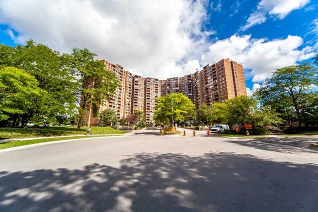 ph01 - 716 The West Mall Circ, Condo with 3 bedrooms, 2 bathrooms and 1 parking in Toronto ON | Image 12