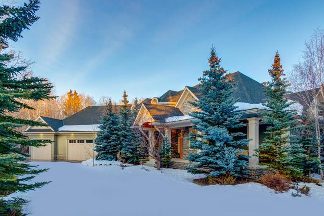 84 Wolfwillow Lane, House detached with 5 bedrooms, 3 bathrooms and 7 parking in Calgary AB | Image 8