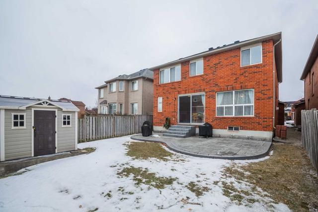 3307 Crompton Cres, House detached with 4 bedrooms, 3 bathrooms and 5 parking in Mississauga ON | Image 19