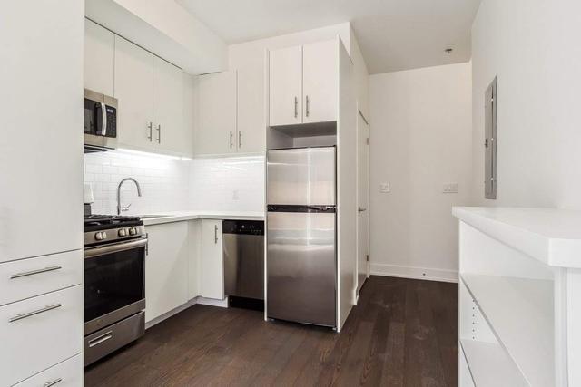 111 - 1183 Dufferin St, Condo with 2 bedrooms, 3 bathrooms and 1 parking in Toronto ON | Image 4