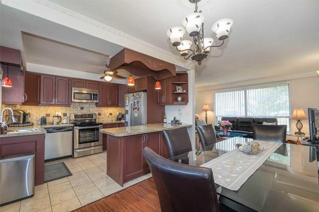 4 Applefield Dr, House detached with 3 bedrooms, 2 bathrooms and 3 parking in Toronto ON | Image 6