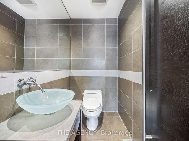 7 Douglas Cres, House detached with 4 bedrooms, 4 bathrooms and 6 parking in Toronto ON | Image 31