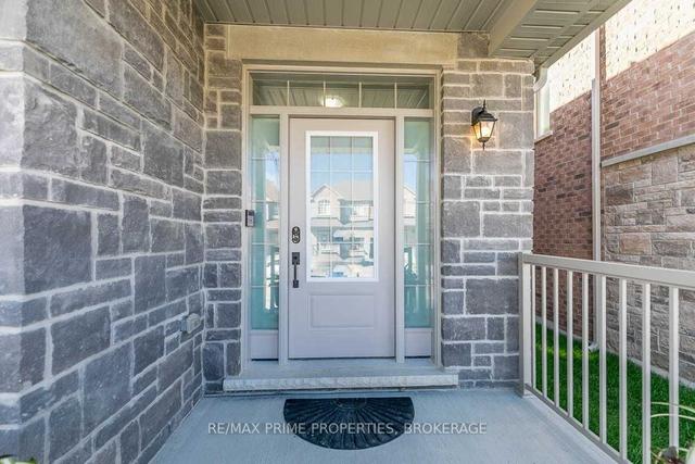 26 Frederick Taylor Way, House semidetached with 3 bedrooms, 3 bathrooms and 3 parking in East Gwillimbury ON | Image 12