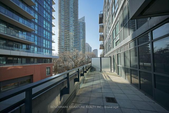 311 - 2220 Lake Shore Blvd W Blvd W, Condo with 2 bedrooms, 2 bathrooms and 1 parking in Toronto ON | Image 6