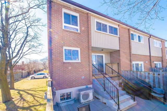 104 - 400 Bloor St E, Townhouse with 3 bedrooms, 2 bathrooms and 2 parking in Mississauga ON | Image 20