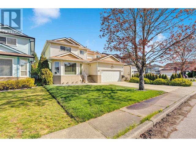 22695 Fraserbank Crescent, House detached with 5 bedrooms, 4 bathrooms and 2 parking in Richmond BC | Image 2