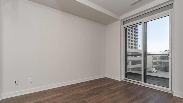 210 - 2 Sonic Way, Condo with 1 bedrooms, 1 bathrooms and 1 parking in Toronto ON | Image 4
