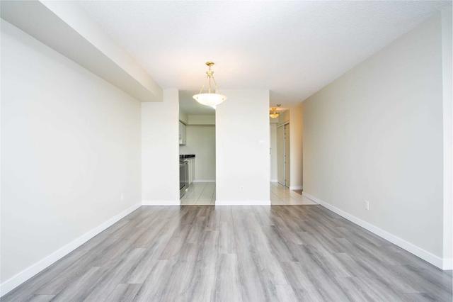 1002 - 1665 Victoria Park Ave, Condo with 2 bedrooms, 1 bathrooms and 1 parking in Toronto ON | Image 4