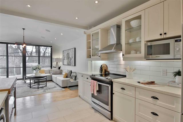 85 Withrow Ave, House detached with 4 bedrooms, 4 bathrooms and 0 parking in Toronto ON | Image 36