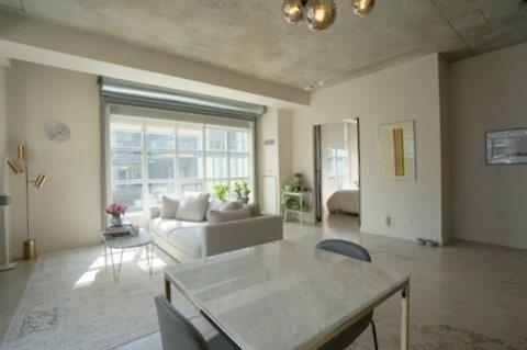 1003 - 23 Brant St, Condo with 1 bedrooms, 2 bathrooms and 1 parking in Toronto ON | Image 4