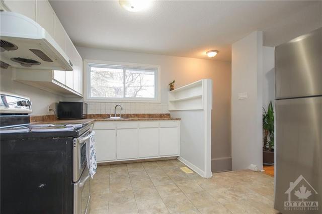 45 Hilliard Avenue, House detached with 4 bedrooms, 2 bathrooms and 5 parking in Ottawa ON | Image 7