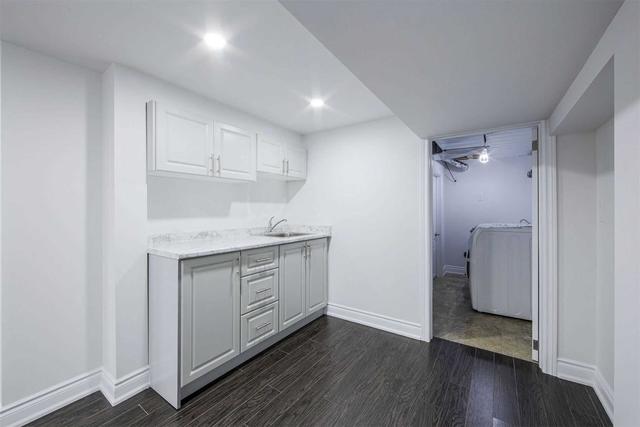 420 Ossington Ave, House detached with 4 bedrooms, 4 bathrooms and 0 parking in Toronto ON | Image 30