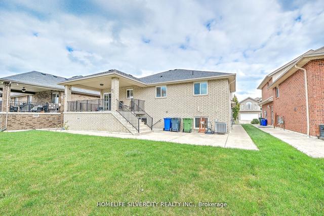 3133 Leisure Cres, House detached with 3 bedrooms, 3 bathrooms and 4 parking in Windsor ON | Image 34