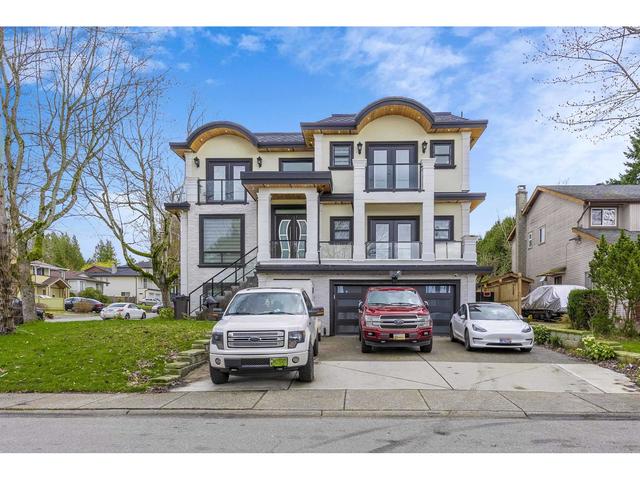 9122 144a Street, House detached with 9 bedrooms, 8 bathrooms and null parking in Surrey BC | Card Image