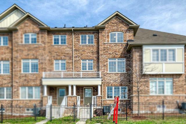 142 Roy Grove Way, Townhouse with 3 bedrooms, 3 bathrooms and 2 parking in Markham ON | Image 17