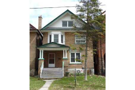 207 Dunn Ave, House detached with 5 bedrooms, 1 bathrooms and null parking in Toronto ON | Image 1