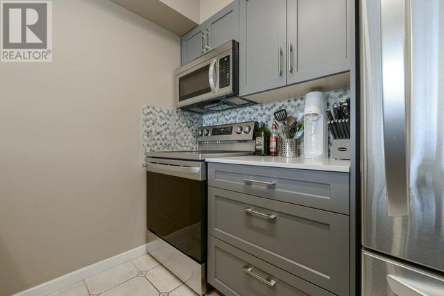 401 - 2490 W 2nd Avenue, Condo with 1 bedrooms, 1 bathrooms and 1 parking in Vancouver BC | Image 5