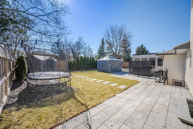 7 Ashwood Cres, House detached with 4 bedrooms, 5 bathrooms and 6 parking in Toronto ON | Image 30