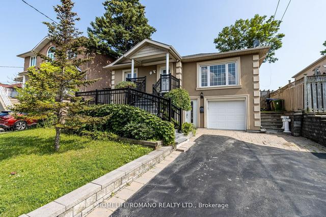 31 Gracefield Ave, House detached with 3 bedrooms, 2 bathrooms and 5 parking in Toronto ON | Image 1