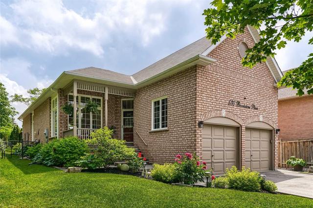 530 Brookstone Pl, House detached with 2 bedrooms, 3 bathrooms and 6 parking in Newmarket ON | Image 1