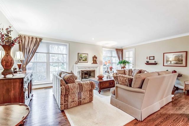 5 Woodvalley Dr, House detached with 3 bedrooms, 3 bathrooms and 5 parking in Toronto ON | Image 26