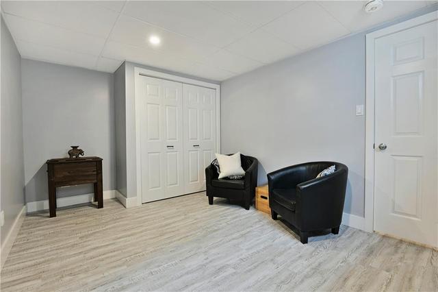 270 Mclean Street, House detached with 3 bedrooms, 2 bathrooms and 6 parking in Renfrew ON | Image 19