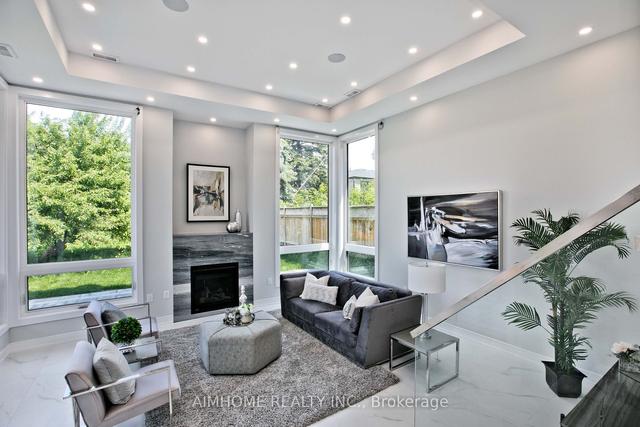 142 Ranee Ave, House detached with 4 bedrooms, 5 bathrooms and 3 parking in Toronto ON | Image 8